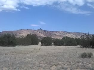 25645 W Foothills Dr, Seligman, AZ 86337