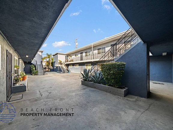 3rd image of 8232 Wilcox Ave #9