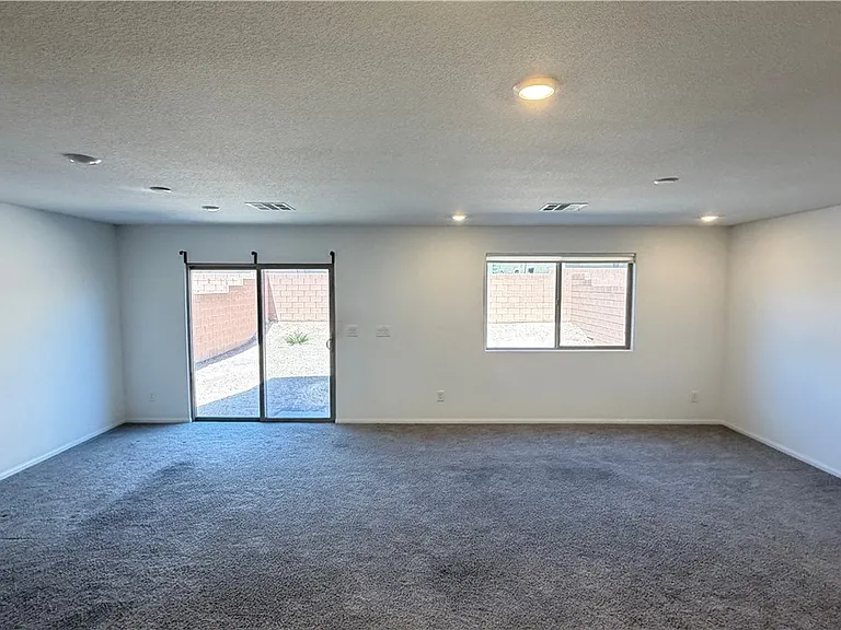 9527 Victory Wings St — Photo 13