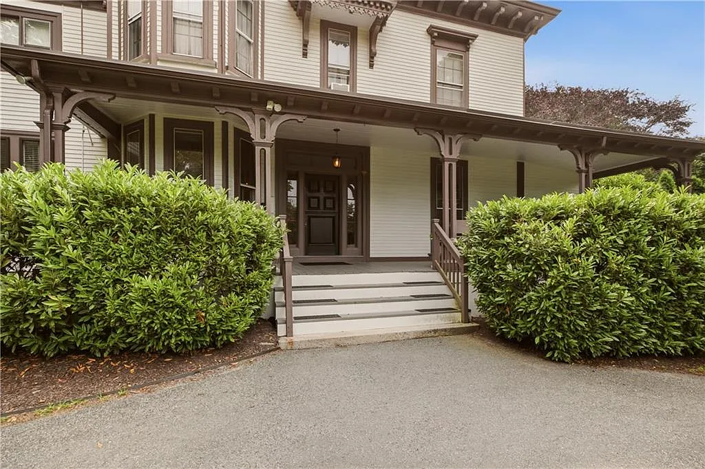 Ocean Manor — Photo 2