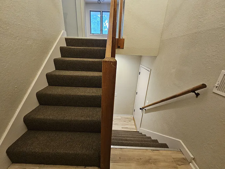 602 SW Parkwood Dr #602 — Photo 2