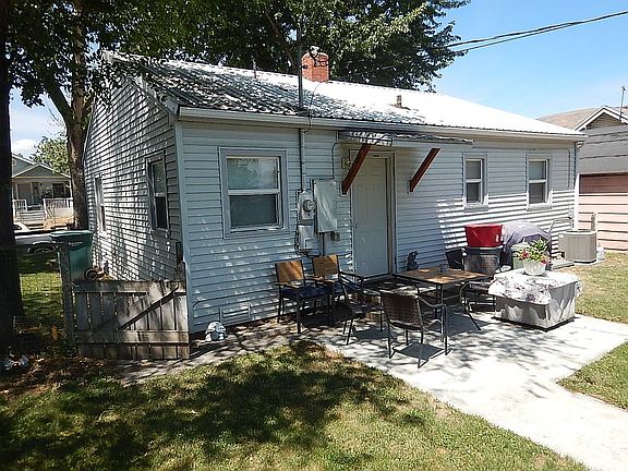 Rear, Patio, rear Porch