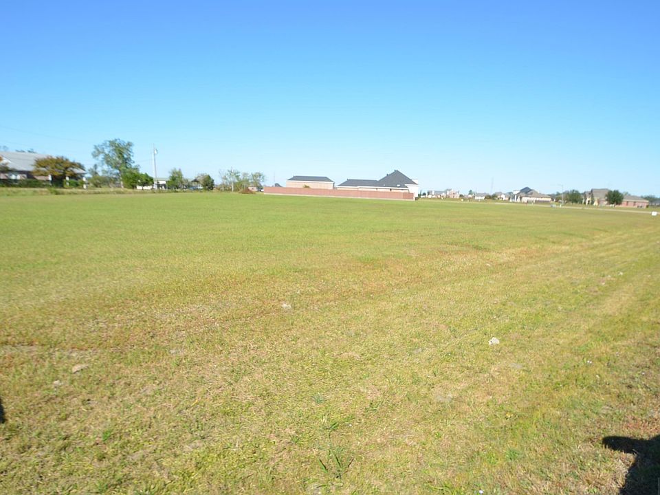 1st image of 248 Moss Point Dr
