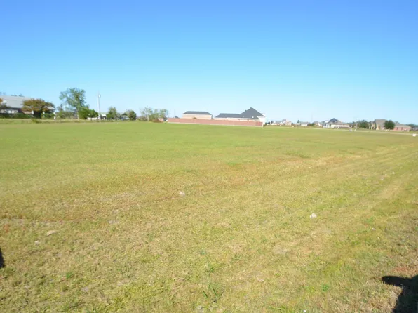 248 Moss Point Dr, Schriever, LA 70395