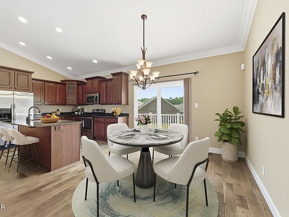 4th image of 2119 Zion Dr
