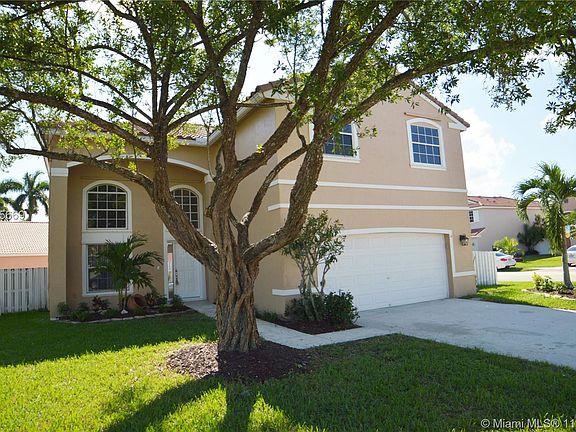 5th image of 1041 NW 190th Ave