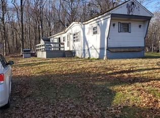 30 Dubois Rd, Uncasville, CT 06382