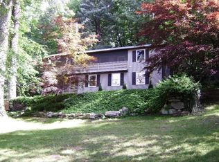 62 Huckleberry Hill Rd, Brookfield, CT 06804