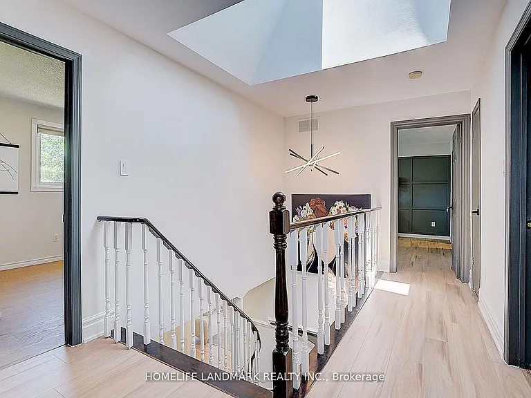 20573 Yonge St — Photo 29