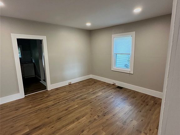 4th image of 1116 Walnut St