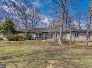 10108 Ormond Rd, Potomac, MD 20854