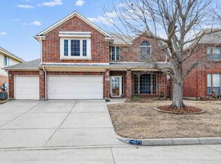 4621 Maple Hill Dr, Fort Worth, TX 76123