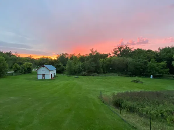 25480 Smithtown Rd, Shorewood, MN 55331