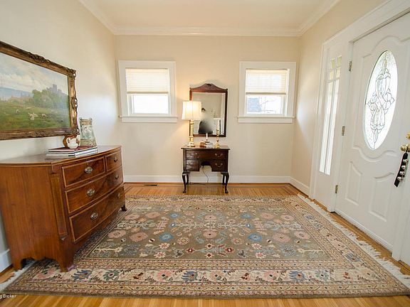 2nd image of 2633 Whittier Ave
