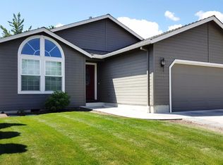 104 Aurora Ln, Central Pt, OR 97502