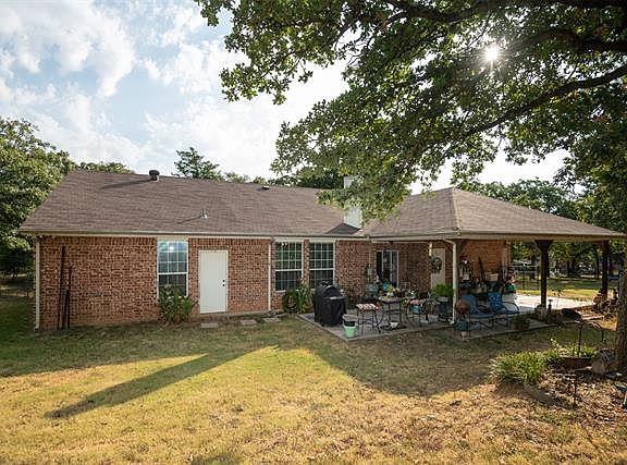 3rd image of 1840 S Burleson Blvd