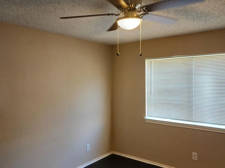 826 Springwood Dr — Photo 22