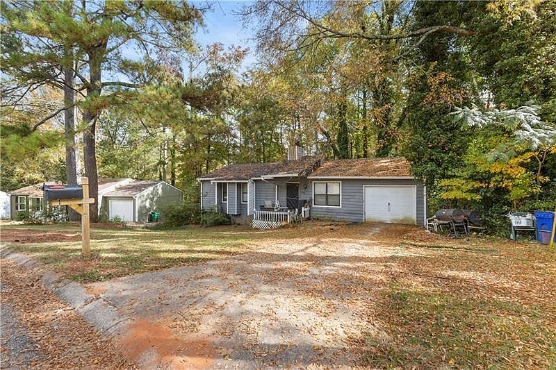 1st image of 1496 Meadowlark Dr