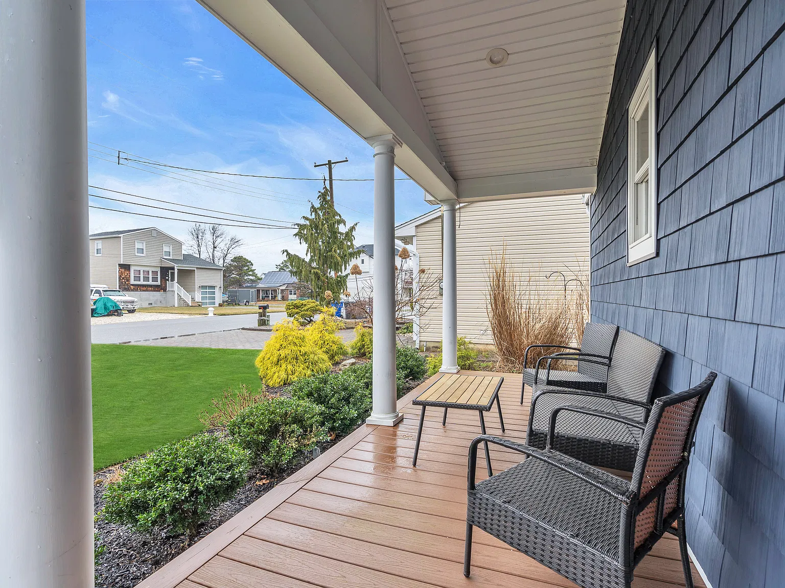 2 bed, $3,300 — Photo 2