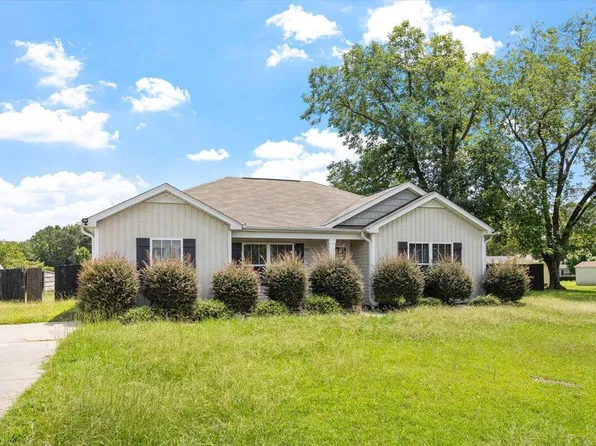 170 Johnston Farms Dr, Smithfield, NC 27577