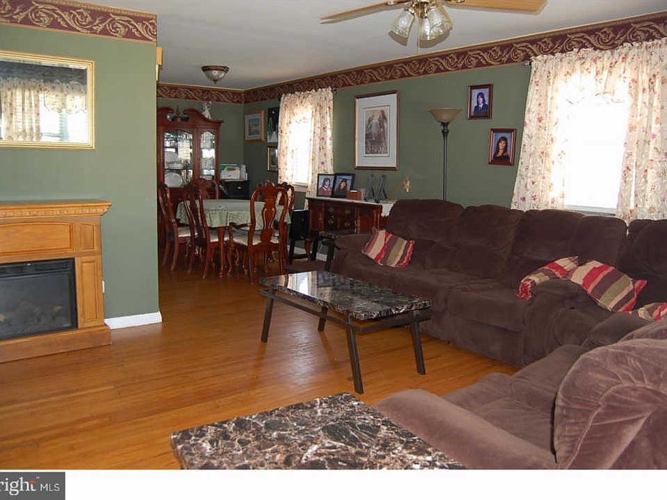 228 Warren Blvd, Broomall, PA 19008 Zillow