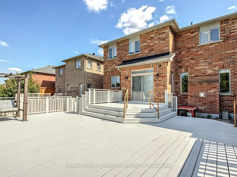 76 Ivy Glen Dr — Photo 33