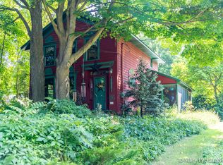 431 James St SE, Lowell, MI 49331