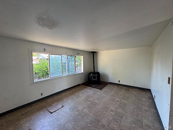 5th image of 7534 Adrian Drive