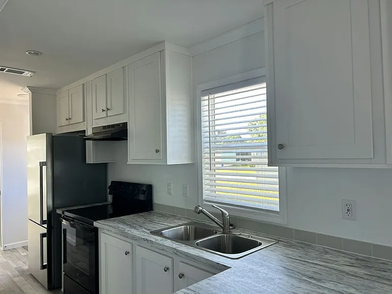 Dade City RV Resort — Photo 53