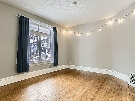 4th image of 670 Edmund Ave
