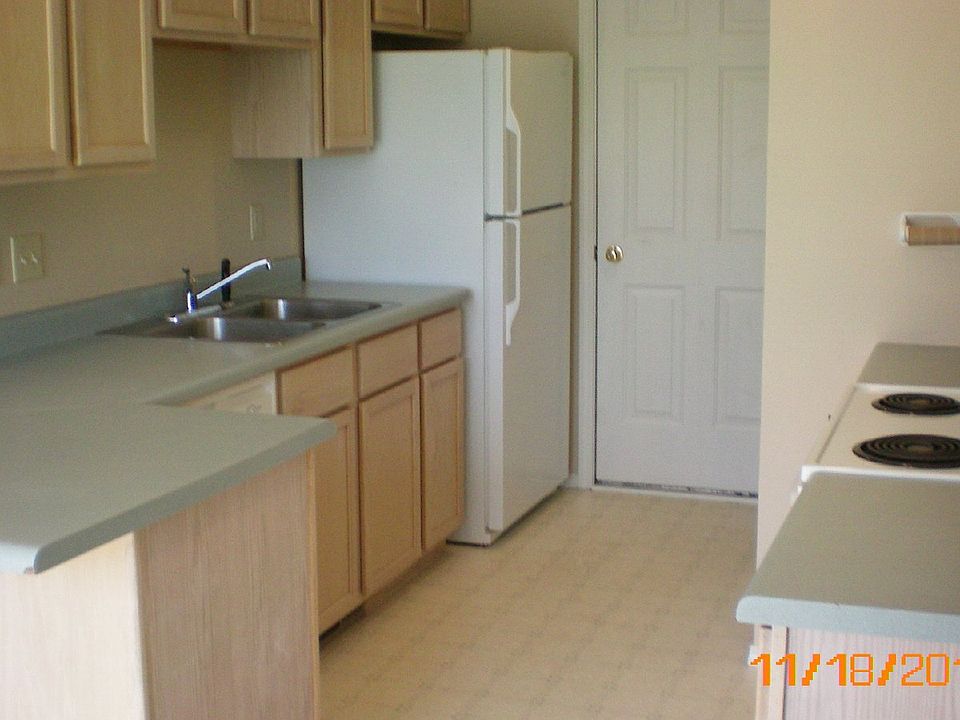 1st image of 811 Mantle Dr #D