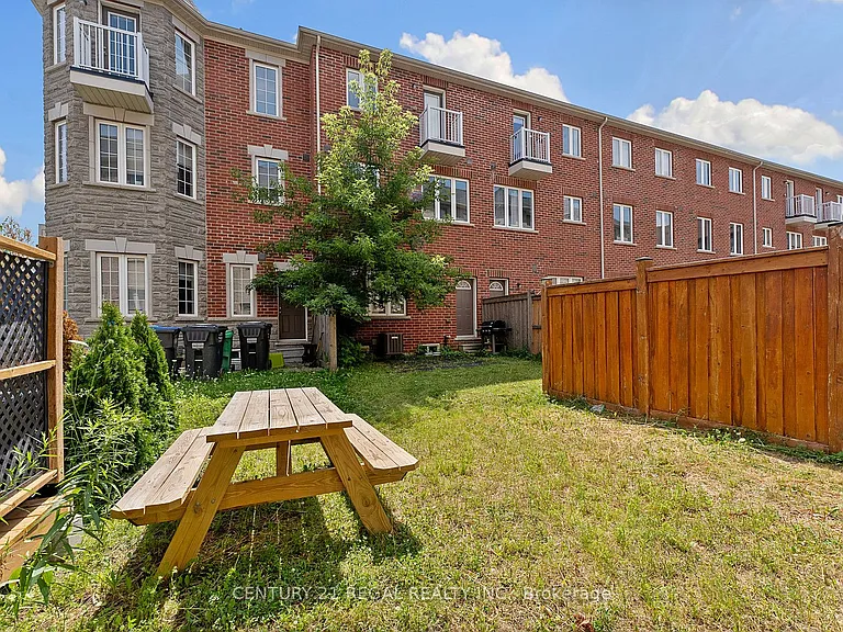 43 Tollgate St #UPPER — Photo 36