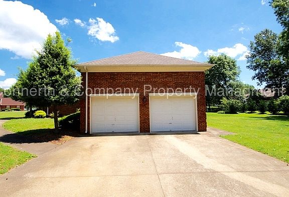 3rd image of 2800 Trelawny Dr