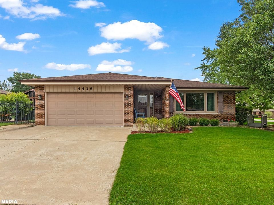 1st image of 14439 Pineview Ct