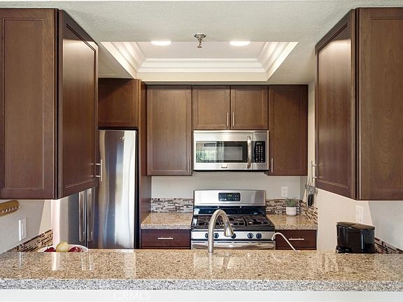 4th image of 4722 Lakeview Ave