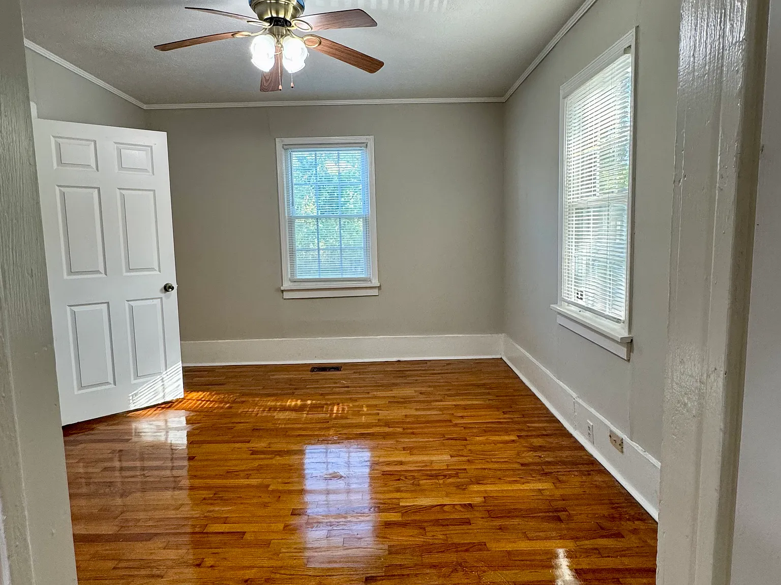 2 bed, 970 sqft, $1,250 — Photo 3