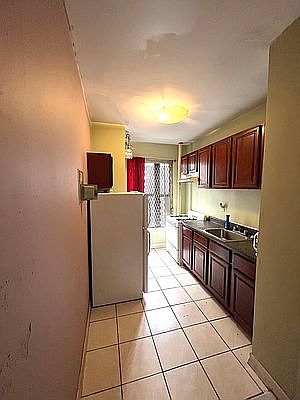 5th image of 220 W 149th St APT 22