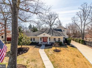 6427 Melia St, Springfield, VA 22150