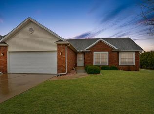 343 Fieldcrest Ct, Normal, IL 61761