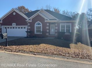 100 Cobblestone Dr, Cabot, AR 72023
