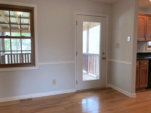 5th image of 371 Timberlake Dr