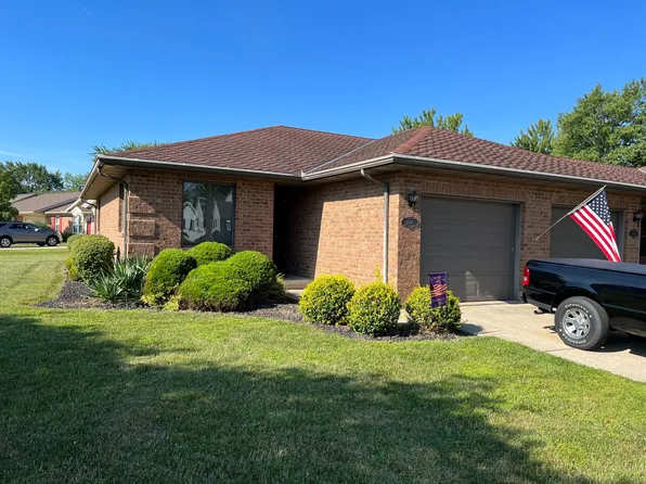 1018 Kensington Ln, Celina, OH 45822