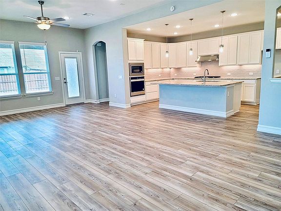 3rd image of 3974 Brangus Dr