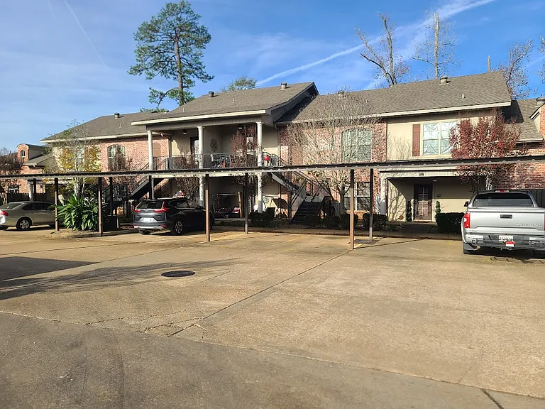 3202 Military Hwy #B — Photo 3