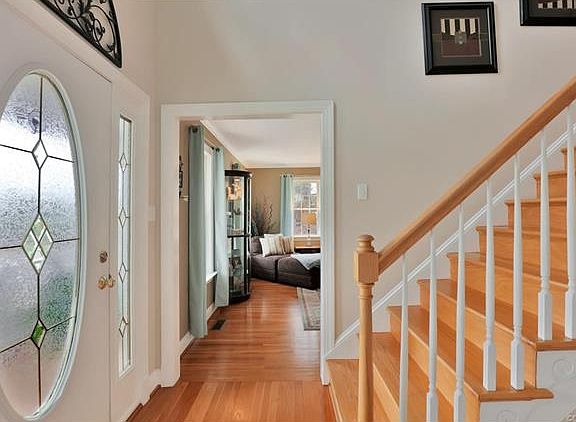 4th image of 1448 E Overlook Dr