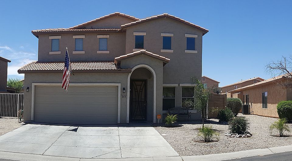 1st image of 365 E Palomino Way