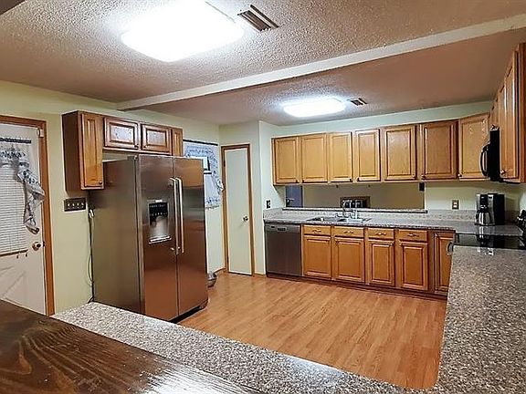 2nd image of 880 County Road 513