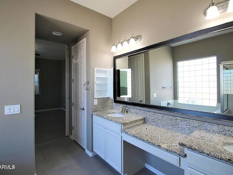 480 E Torrey Pines Pl — Photo 19