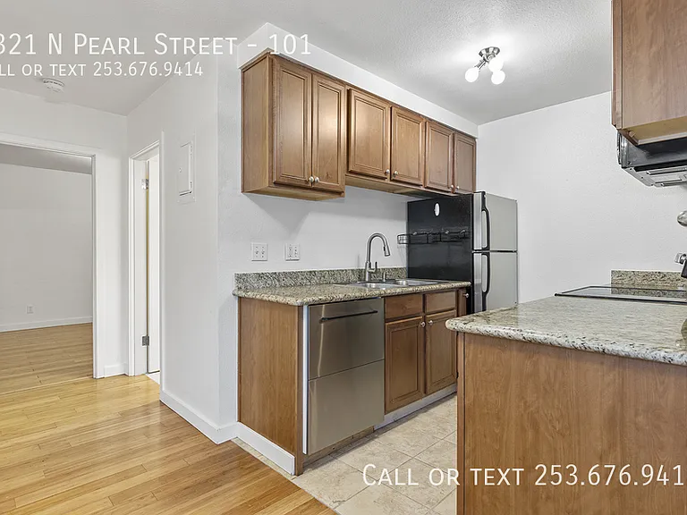 5321 N Pearl St #101 — Photo 5
