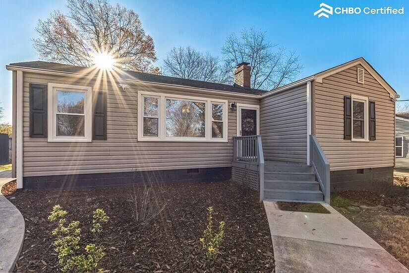 Comfy living in Greenville